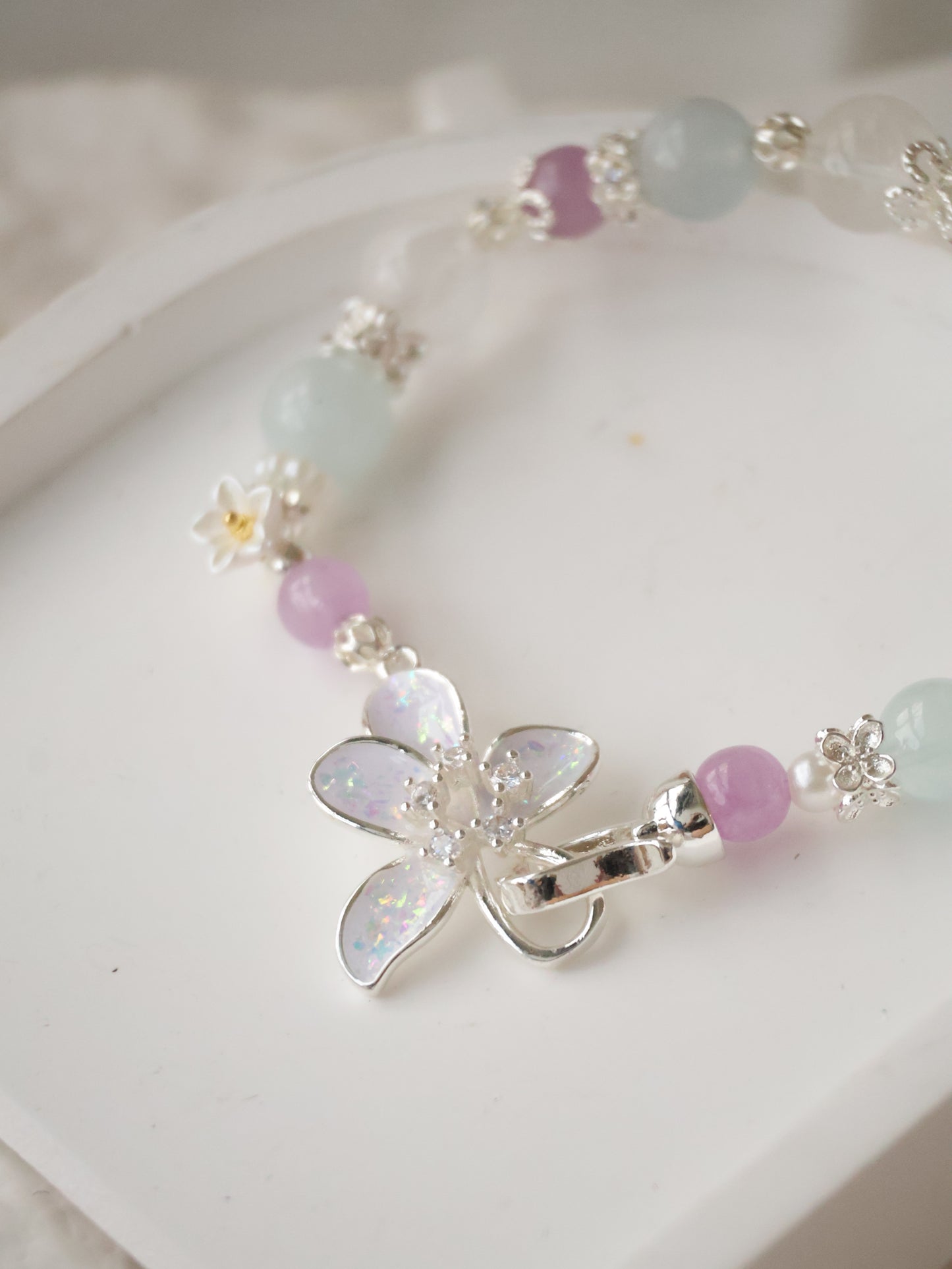 *Instocks* Aquamarine, Kunzite & White Phantom Quartz with Flower Clasp Crystal Bracelet (Elastic)