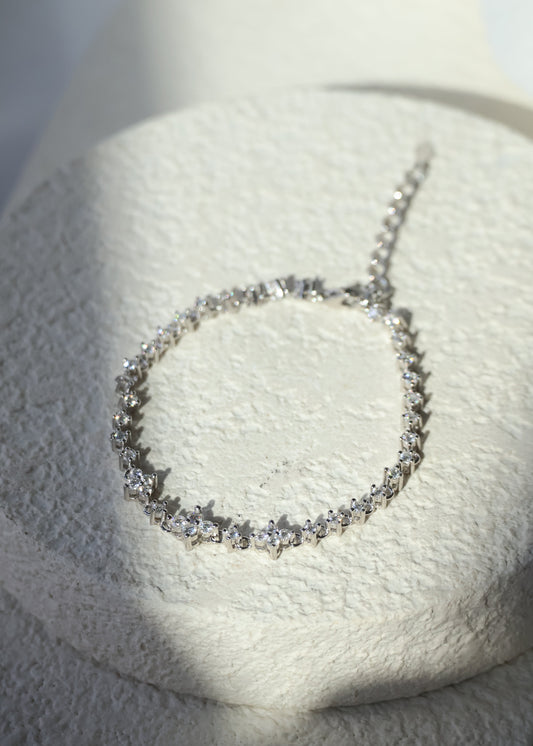 *Instocks* Analise Clover Moissanite Bracelet AU750