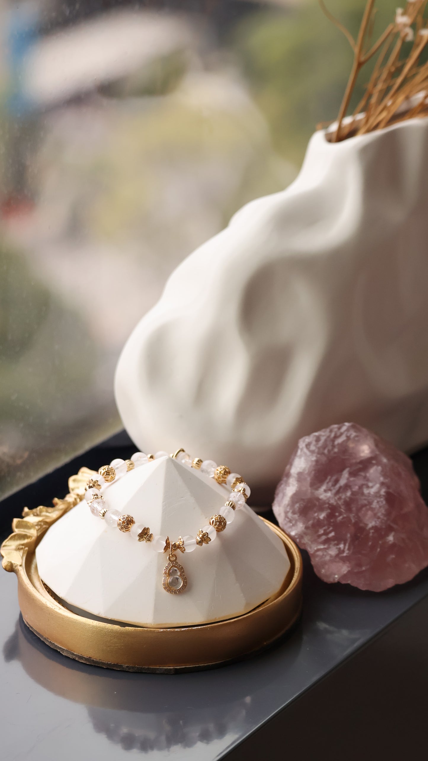 *Instocks* Mini Hulu Series Crystal Bracelet (Elastic)