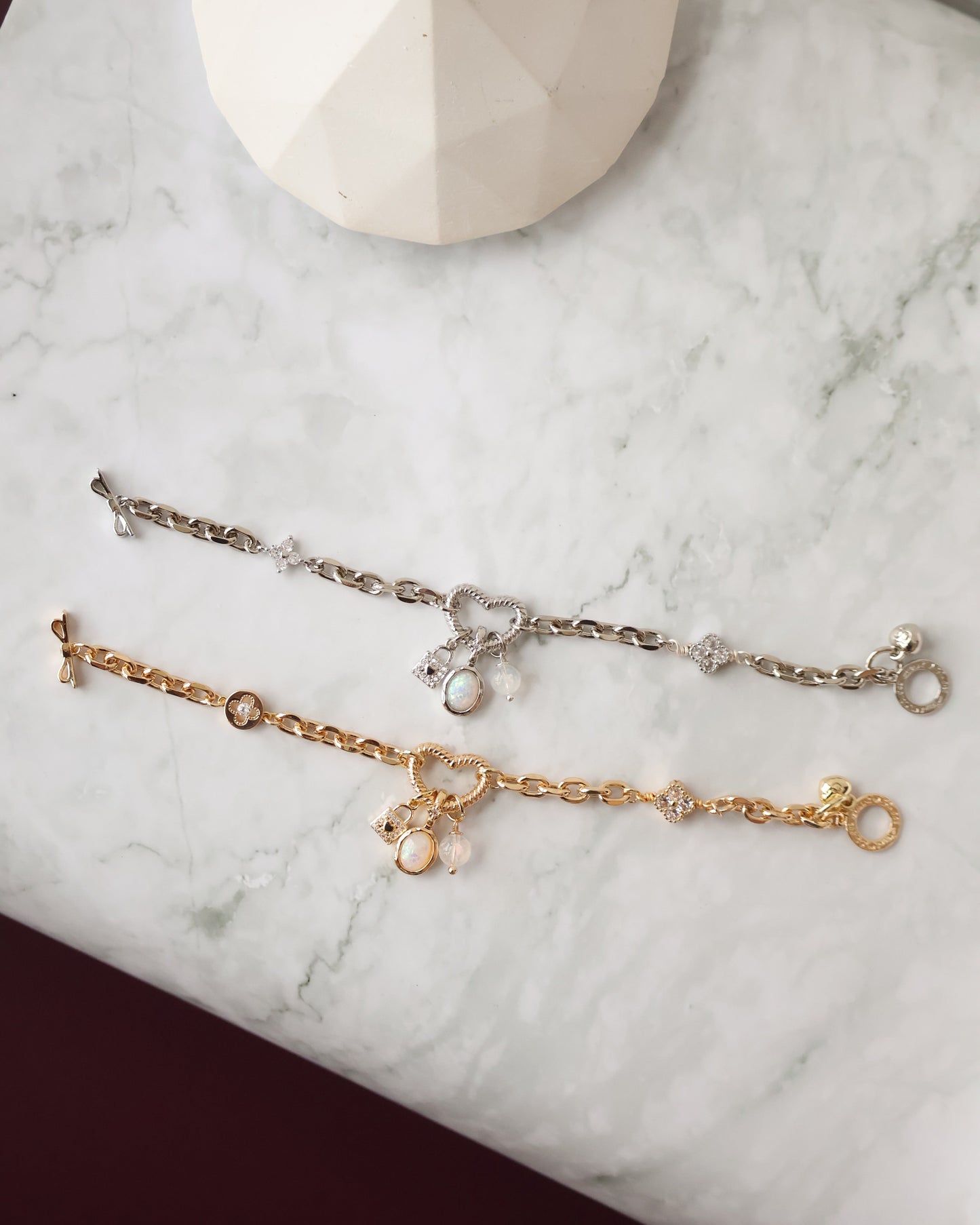 *Instocks* Heart Chain Bracelet with 8mm Moonstone, Lock and Tear Charm Danglys