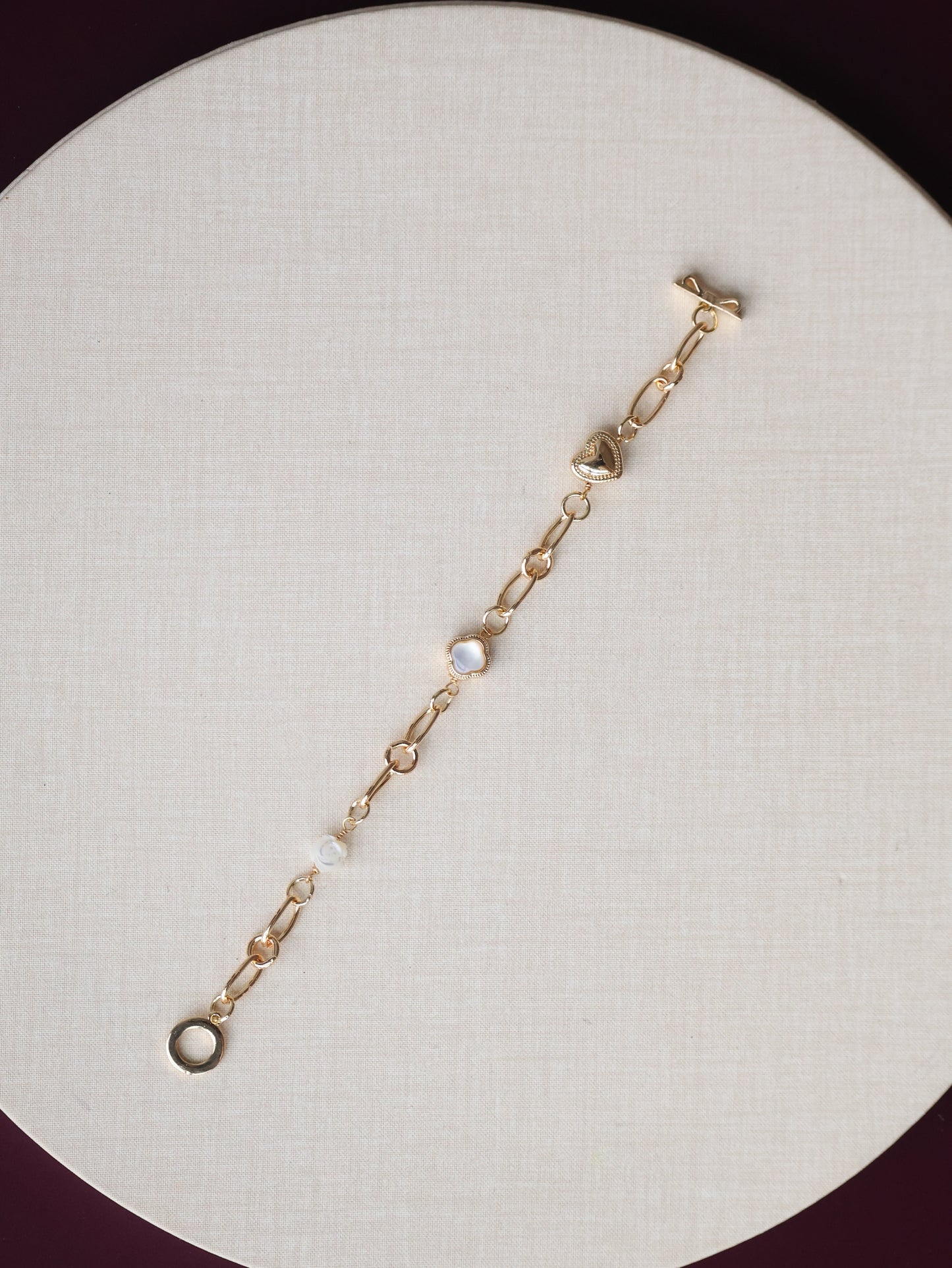 *Instocks* Celia - Chain with White Conch Rose Carving & White Conch Clover & Heart Charm (OT Clasp)