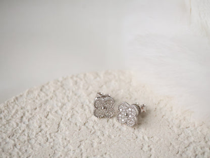 *Instocks* Bloom Clover Earrings AU750