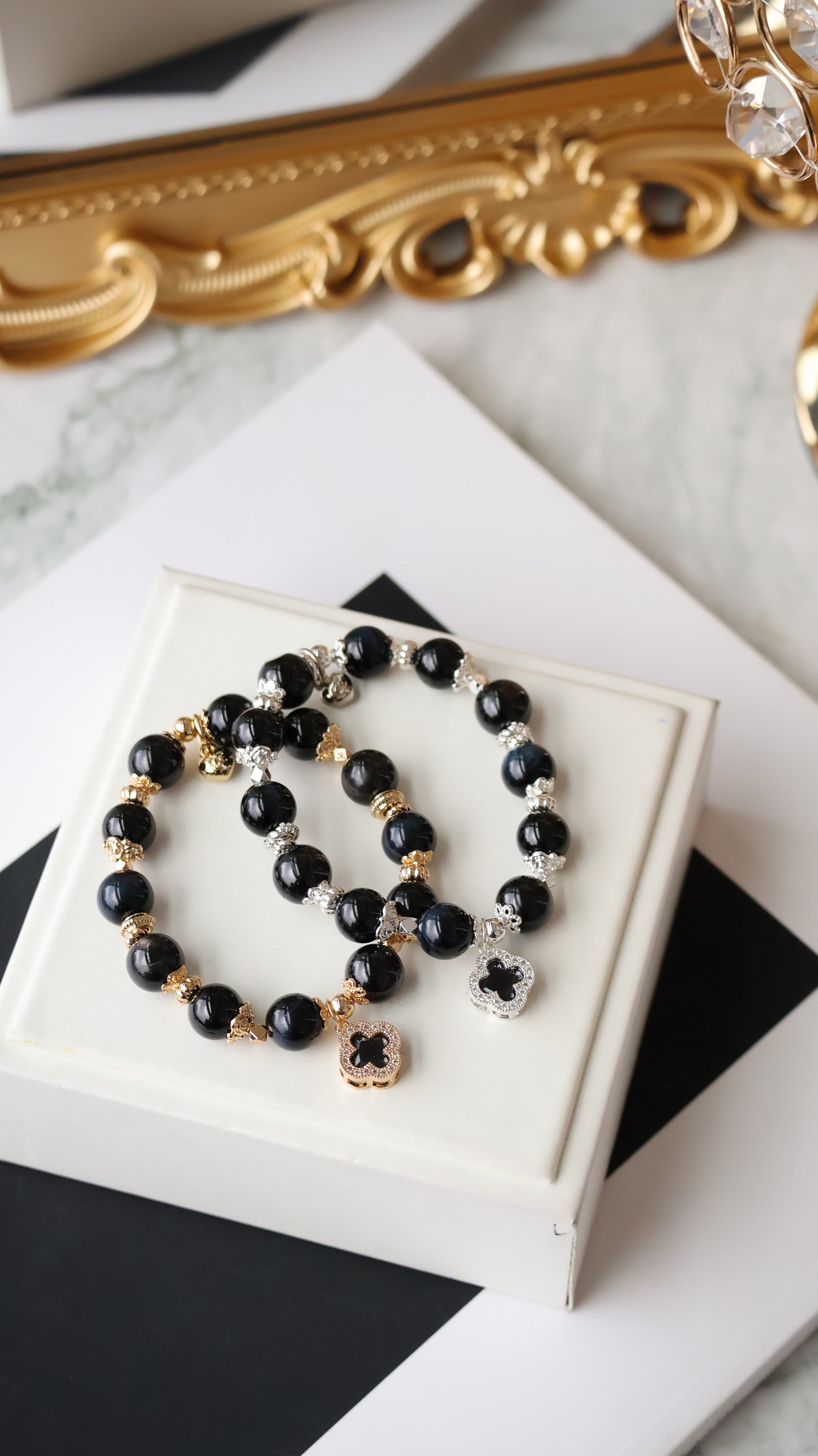 *Instocks* Cordelia Twin with Sparkly Clover in 10mm Crystal Bracelet (Elastic)