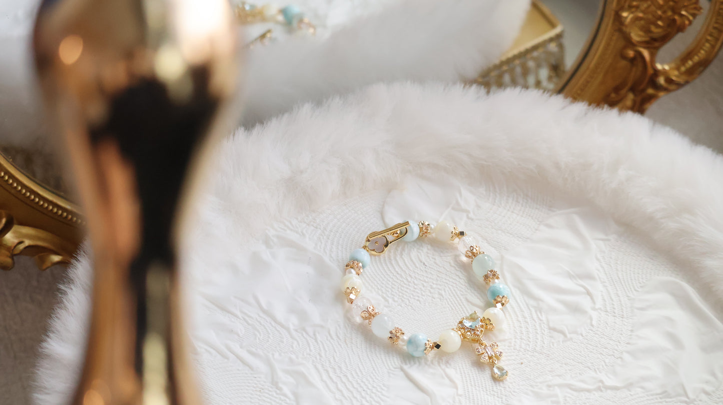 *Instocks* Larimar, White Conch & Aquamarine with Blue Heart & Clover OT Clasp Crystal Bracelet (Elastic)