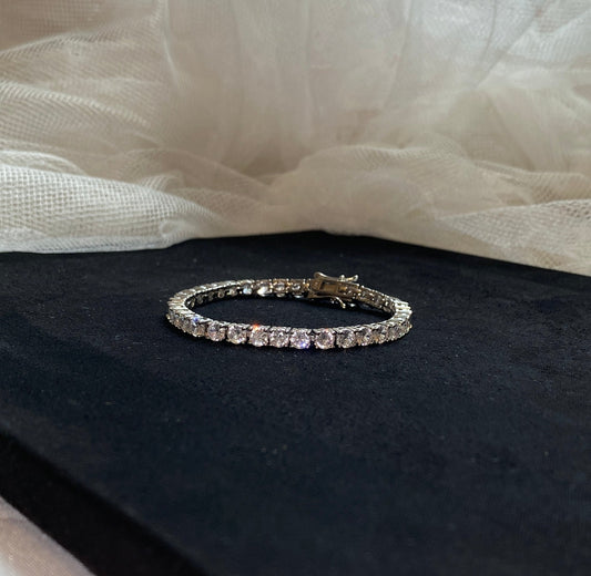 *Instocks* HOT 🔥 S925 4mm Tennis Bracelet in Silver (15cm & Below)