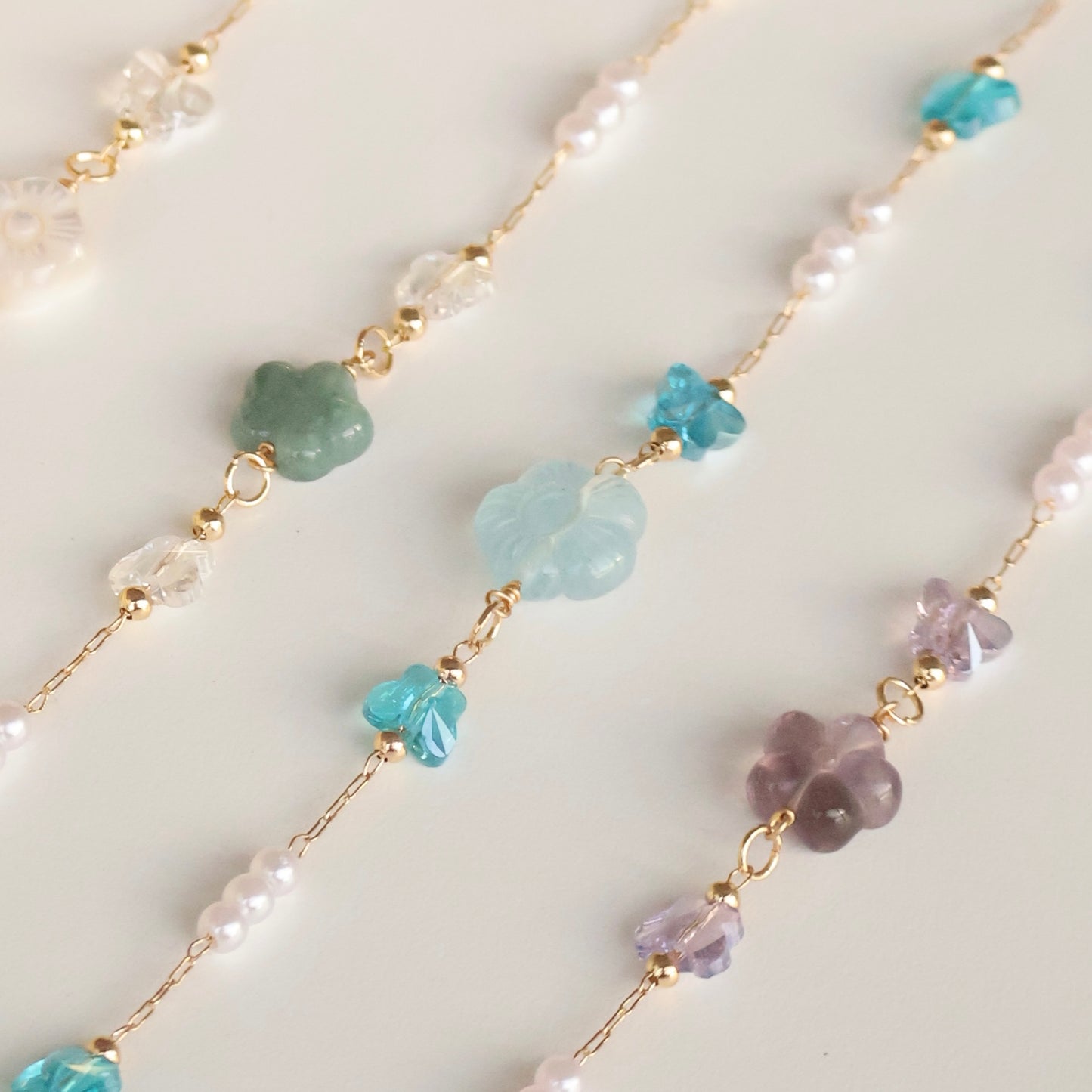 *Instocks* Sakura Flower Chain Crystal Bracelet (OT Clasp)