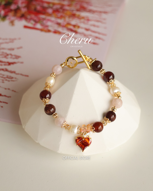 *Instocks* Heart Shaker - 8mm Garnet, Fresh Water Pearl, Colourful Rabbit Hair with Heart Dangly Charm (Elastic)