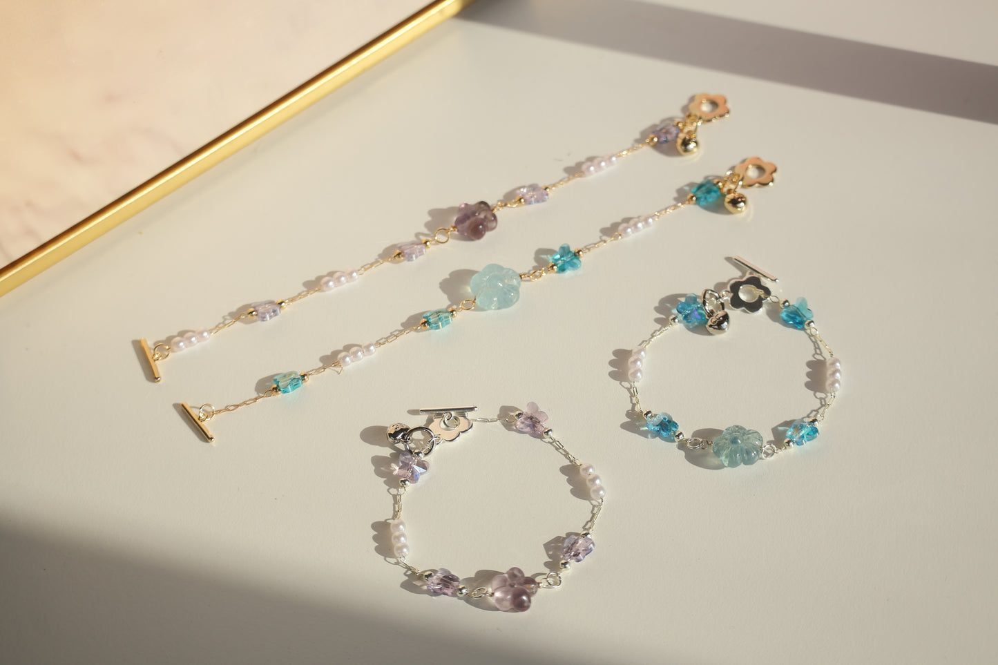 *Instocks* Sakura Flower Chain Crystal Bracelet (OT Clasp)