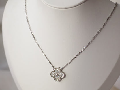 *Instocks* Esmeralda Moissanite Clover Necklace AU750