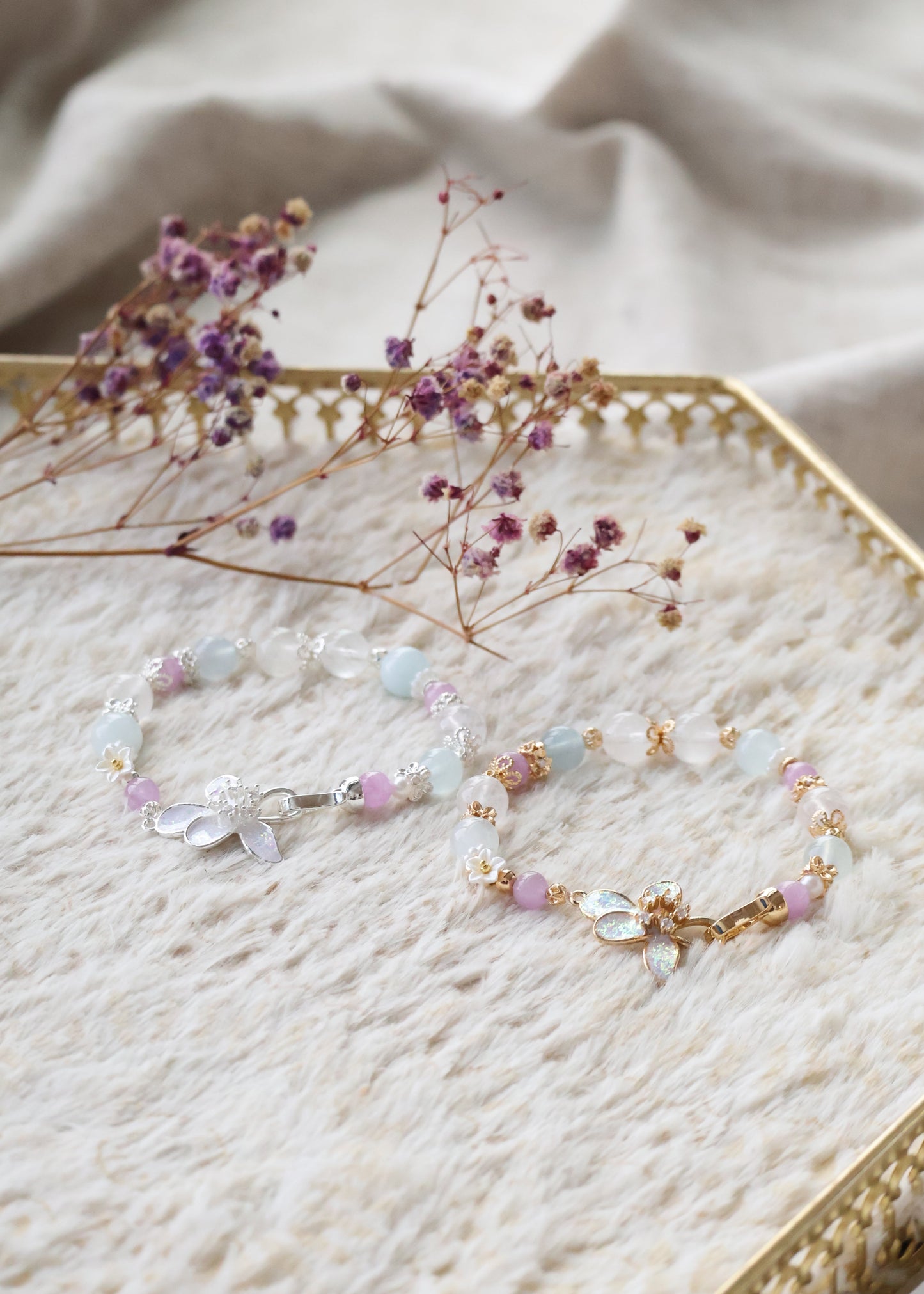 *Instocks* Aquamarine, Kunzite & White Phantom Quartz with Flower Clasp Crystal Bracelet (Elastic)