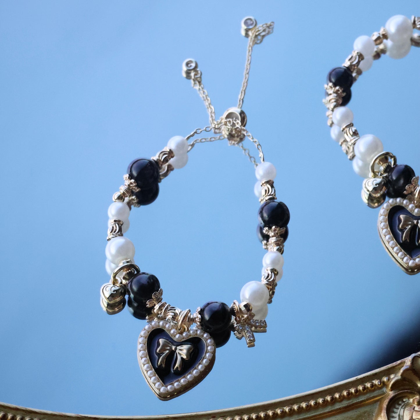 *Instocks* Cherie with Heart & Ribbon Crystal Bracelet (Elastic)