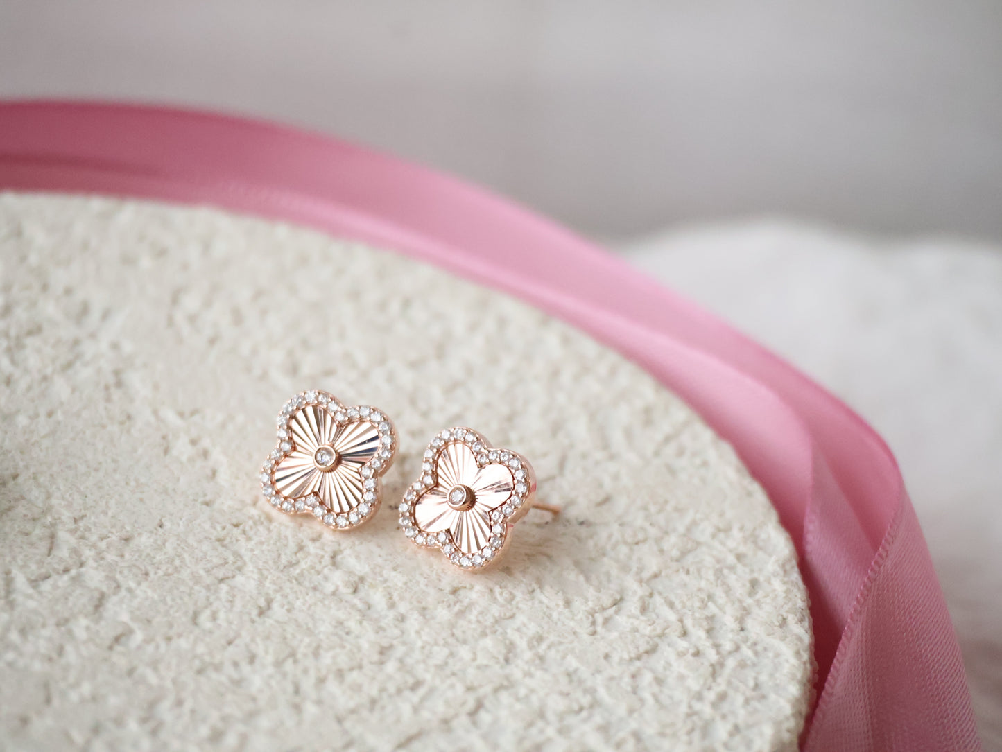 *Instocks* Noor Laser Clover Motif S925 Earrings