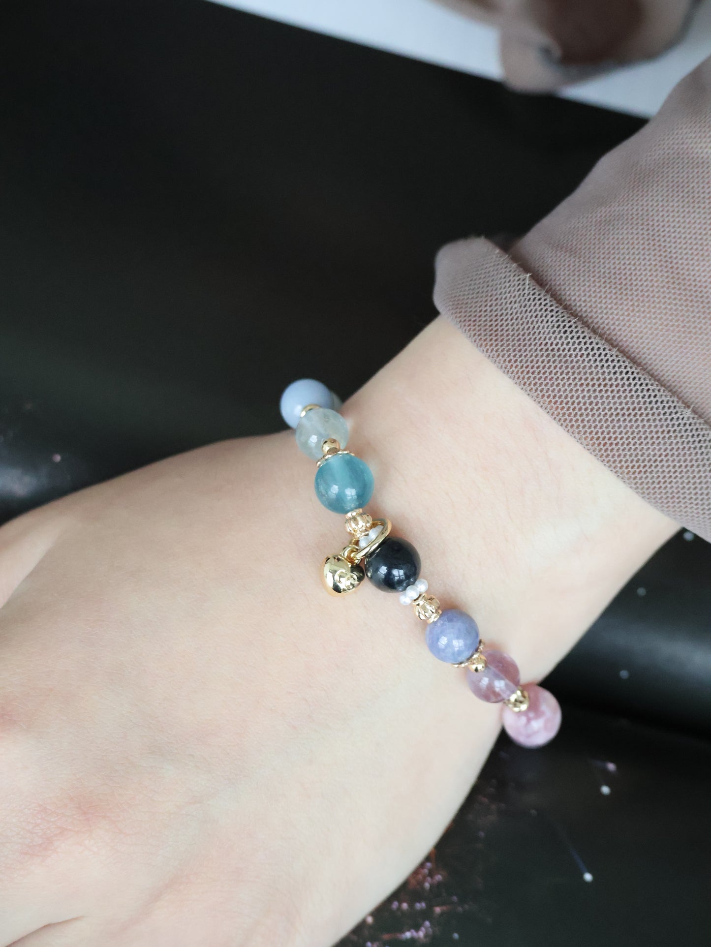 *Instocks* Illia - 平安扣  Ping An Kou 多宝 Duobao 8mm (Elastic)