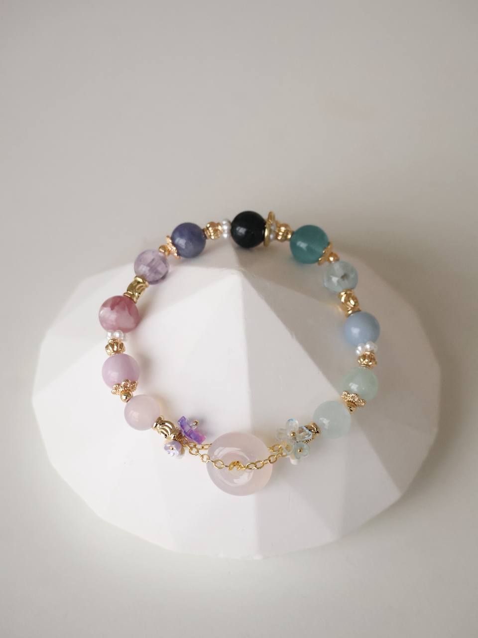 *Instocks* Illia - 平安扣  Ping An Kou 多宝 Duobao 8mm (Elastic)