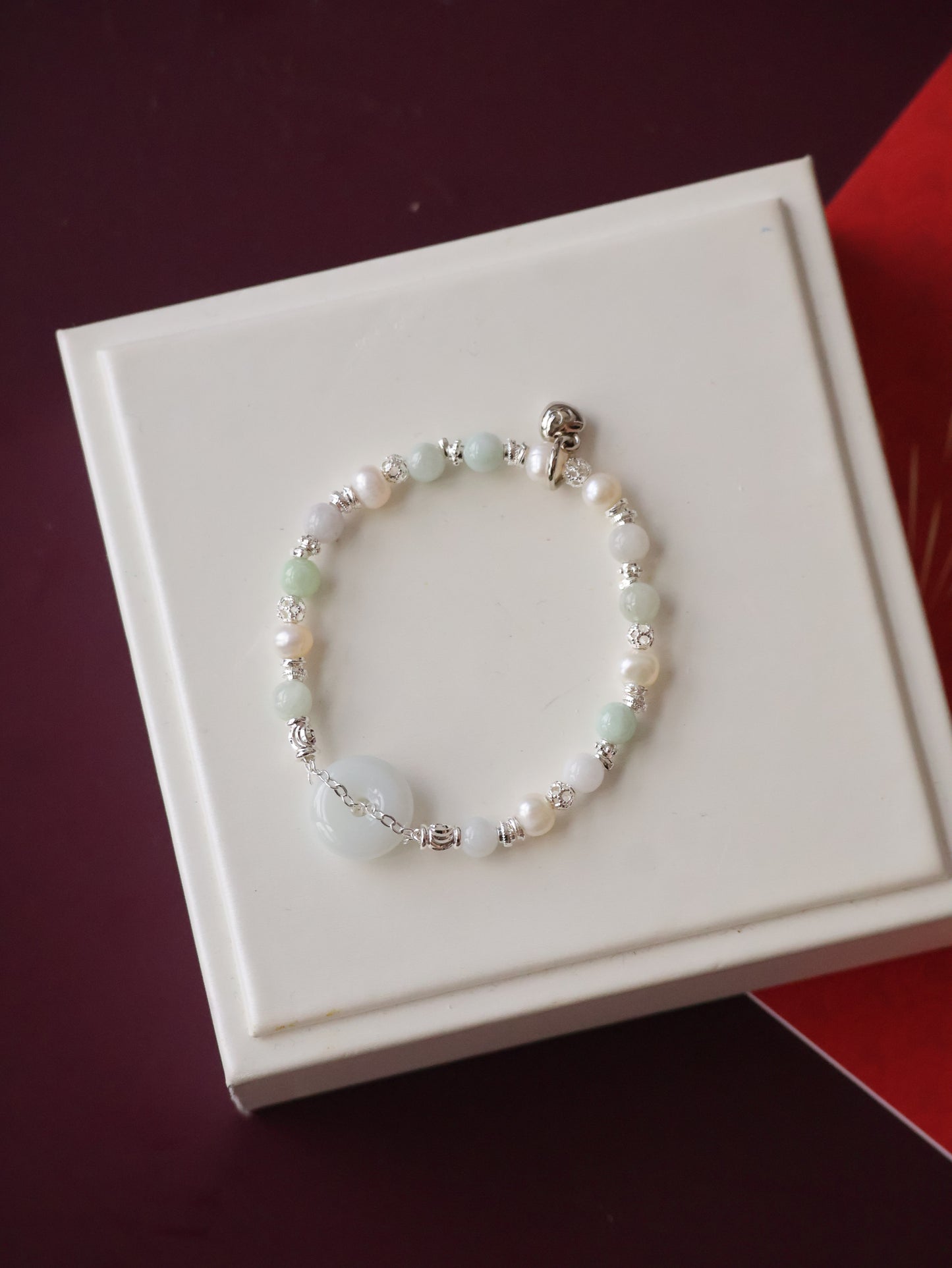 *Instocks* 平安扣 Ping An Kou 6mm Green Jadeite with Fresh Water Pearls (Elastic)