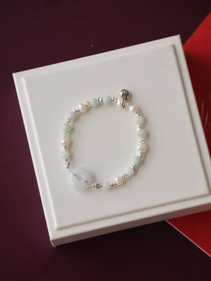 *Instocks* 平安扣 Ping An Kou 6mm Green Jadeite with Fresh Water Pearls (Elastic)