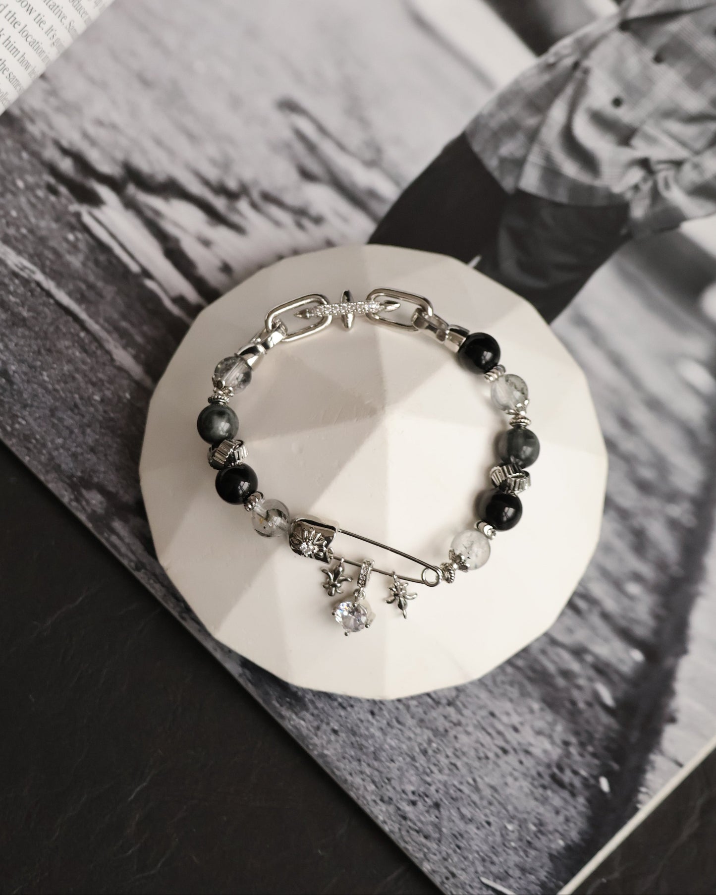 Grey Tiger’s Eye, Black Obsidian & Herkimer Diamond — Chroel| 8mm (Elastic)