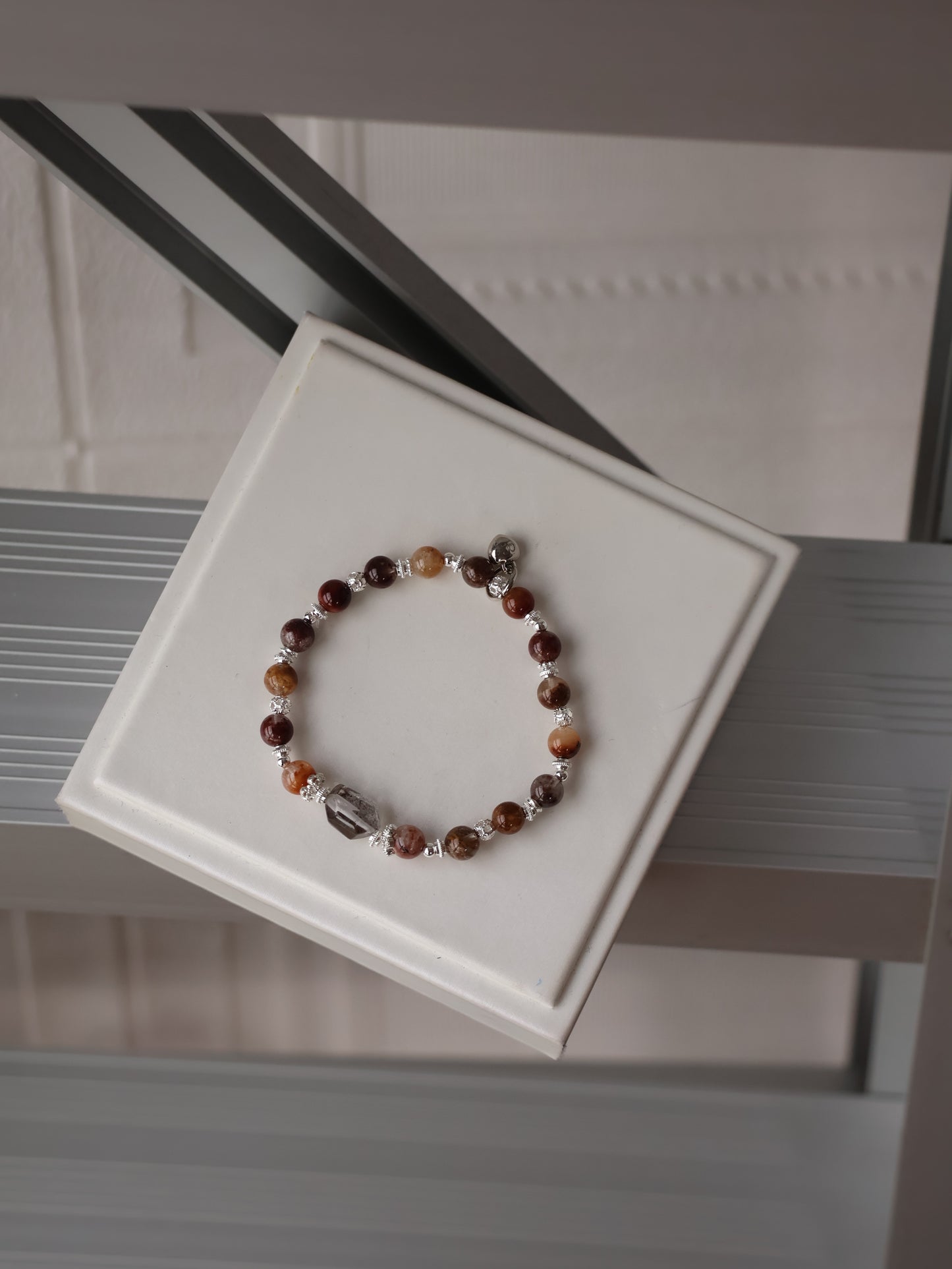 Garden Quartz Crystal Stacker Bracelet with Garden Quartz Freeform | 6mm (Elastic)