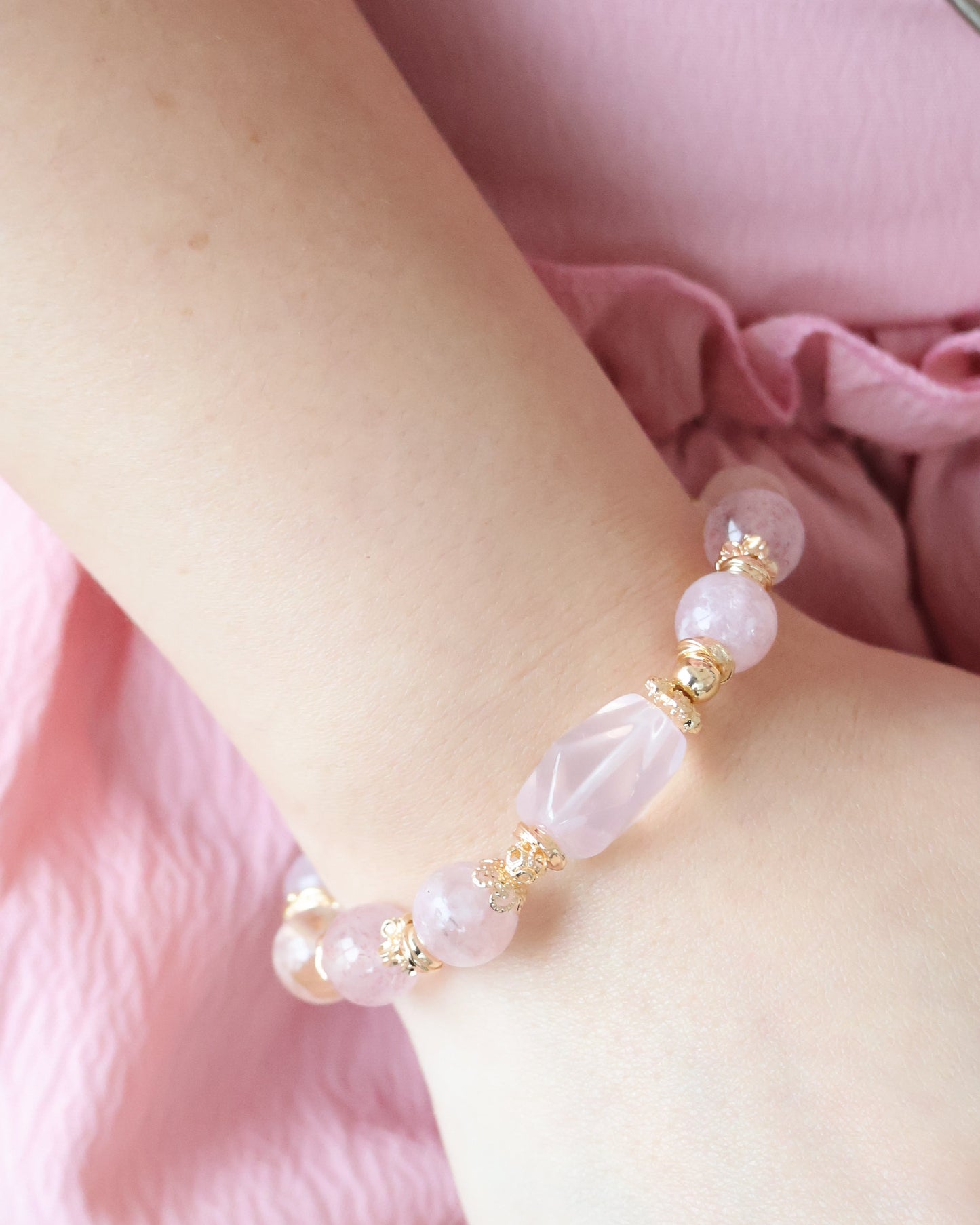 *Instocks* Ophelia - 10mm Pink Purple Emerald Mica, Strawberry Quartz, Rose Quartz with Rose Quartz Freeform (Elastic)
