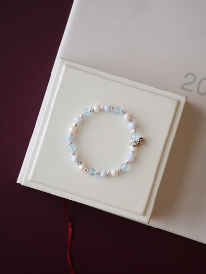 Blue Lace Agate, Blue Topaz & Freshwater Pearl Crystal Bracelet — Aeris | 6mm (Elastic)