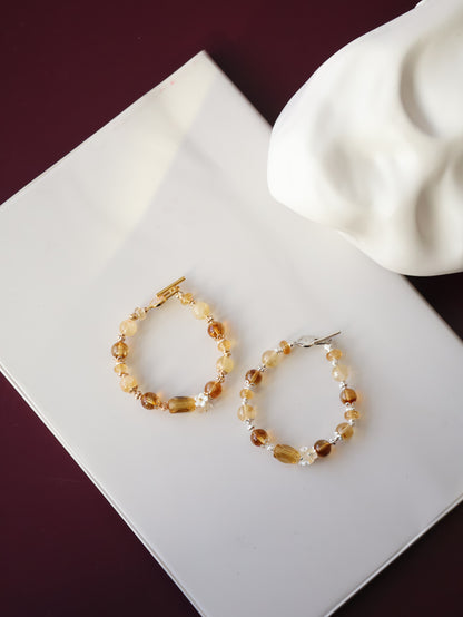 *Instocks* Sunelle – 8mm Citrine & Citrine Free Form with OT Clasp (Elastic)