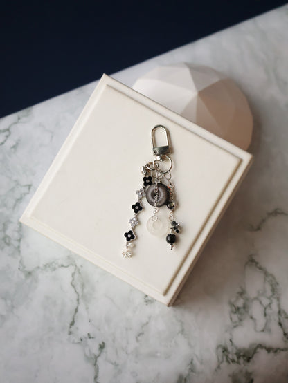 *Instocks*  - Amorette Clover Ping An Kou Keychain