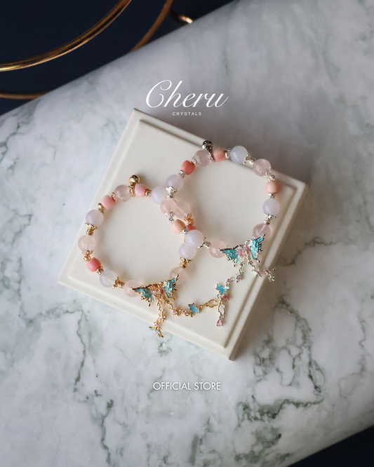 *Instocks* Elaria - 10mm Queen Conch, Lilac Chalcedony, Rose Quartz with Butterfly Charm (Elastic) (Copy)