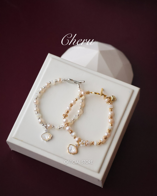 *Instocks*  - Yoana - 6mm Fresh Water Pearls & White Conch with Dangly Sea Shell (OT Clasp)