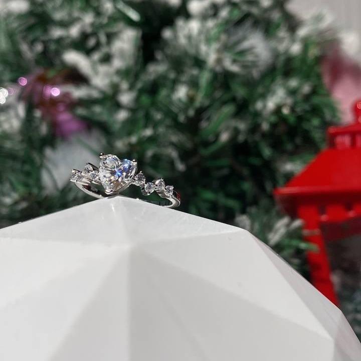 *Instocks* Adora 1CT Moissanite Heart Ring AU750